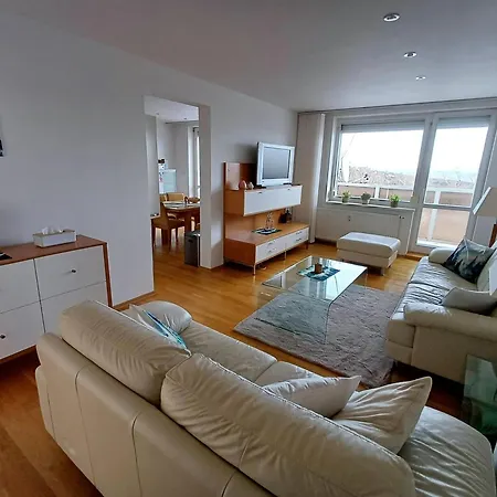 Gerlach - 4 Balconies Mountain View